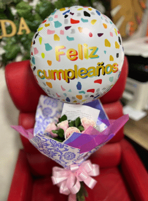 Bouquet de rosas en papel coreano y globo R 28