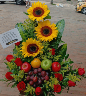 Arreglo frutal R04