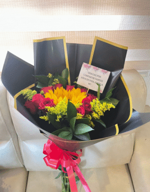 Bouquet 12 rosas 1 girasol en papel coreano R18