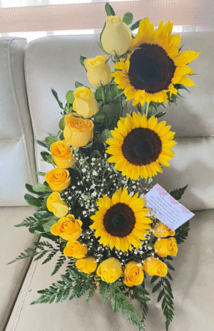 Arreglo de girasoles y rosas R14